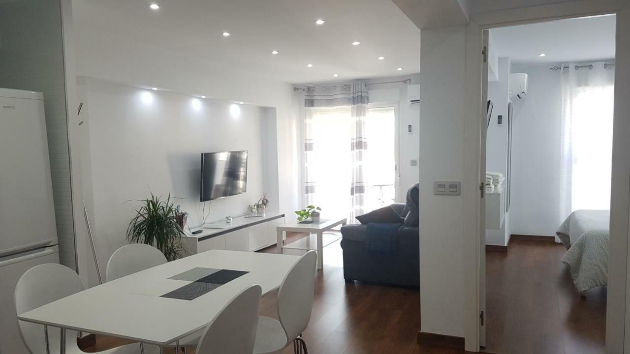 Aries Flat Lägenhet Benalmádena Exteriör bild